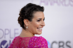 Lea Michele - 2013 People's Choice Awards at the Nokia Theatre in Los Angeles, California - January 9, 2013 - 339xHQ 1Eb0Bs6Q