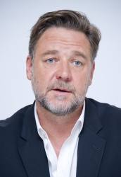 Russell Crowe - Russell Crowe - Noah press conference portraits by Magnus Sundholm (Beverly Hills, March 24, 2014) - 17xHQ 1feCGrqw