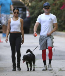 Zac Efron & Sami Miró - take a hike in Griffith Park,Los Angeles 2015.03.08 - 29xHQ 25UIV9K0
