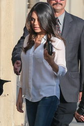 Mila Kunis - Arriving at 'Jimmy Kimmel Live!' in Hollywood - February 3, 2015 - 37xHQ 2e0fHnIl