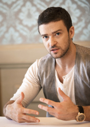 Justin Timberlake - "Friends With Benefits" press conference portraits by Armando Gallo (Cancun, July 14, 2011) - 14xHQ 2utFkBff