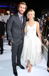 Liam Hemsworth, Jennifer Lawrence, Josh Hutcherson - 'The Hunger Games: Mockingjay - Part 1'Los Angeles Premiere at Nokia Theatre L.A. Live, Лос-Анджелес, 17 ноября 2014 (119xHQ) 4746lP7E