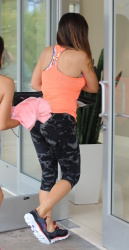 Kelly Brook - Heads to the gym in LA - February 26, 2015 (72xHQ) 4D3drJ1m