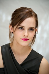 Emma Watson - The Perks of Being a Wallflower press conference portraits by Vera Anderson (Toronto, September 7, 2012) - 7xHQ 4FtUO8Q7