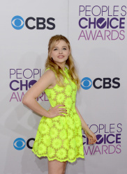Chloe Moretz - 39th Annual People's Choice Awards (Los Angeles, January 9, 2013) - 334xHQ 5BAdRg7b