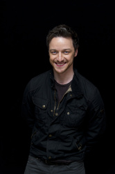 "James McAvoy" - James McAvoy - X-Men: Days of Future Past press conference portraits by Magnus Sundholm (New York, May 9, 2014) - 17xHQ 5JzCS2ov