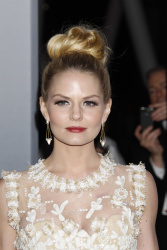 Jennifer Morrison - Jennifer Morrison & Ginnifer Goodwin - 38th People's Choice Awards held at Nokia Theatre in Los Angeles (January 11, 2012) - 244xHQ 6O3l8QEp