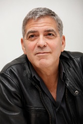 George Clooney - Tomorrowland press conference portraits (Beverly Hills, May 8, 2015) - 26xHQ 6e7H2vlC