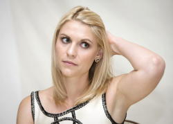 Claire Danes - "Homeland" press conference portraits by Armando Gallo (Hollywood, October 10, 2011) - 17xHQ 7GxTOGnO
