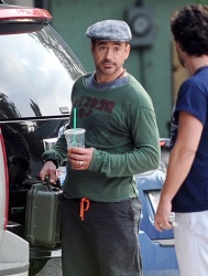 Robert Downey Jr. - leaving a Starbucks and heading to the set of 'Iron Man 3' in Wilmington on May 30, 2012 - 11xHQ 7yM3ft5b