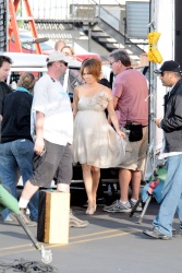 Jennifer Lopez - on the set movie 'The Back-Up Plan', 2009.06.16 - 11xHQ 8SnrEJSL