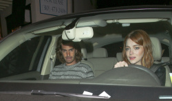 Andrew Garfield - Andrew Garfield & Emma Stone - Leaving an Arcade Fire concert in Los Angeles - May 27, 2015 - 108xHQ A7z8aStq