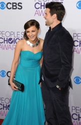 Rachael Leigh Cook, Daniel Gillies - 39th Annual People's Choice Awards (Los Angeles, January 9, 2013) - 90xHQ Cnp98BDR