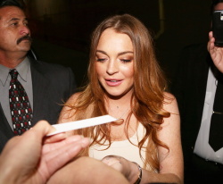 Lindsay Lohan - arriving to 'Jimmy Kimmel Live!' in Hollywood, February 3, 2015 - 39xHQ HEipXT6D