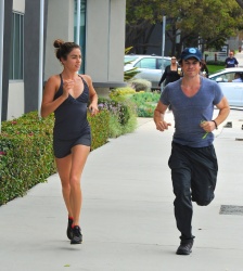 Ian Somerhalder & Nikki Reed - out for an early morning jog in Los Angeles (July 19, 2014) - 27xHQ I3dnRFGa