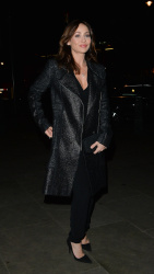 Natalie Imbruglia - Arrives at Somerset House for London Fashion Week - February 20, 2015 (4xHQ) KfomH3ml
