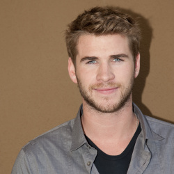 Liam Hemsworth - "The Hunger Games" press conference portraits by Armando Gallo (Los Angeles, March 1, 2012) - 19xHQ Loii3yue