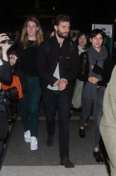 Jamie Dornan - Spotted at at LAX Airport with his wife, Amelia Warner - January 13, 2015 - 69xHQ M2OCdjEK