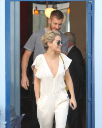 Calvin Harris and Rita Ora - leaving Calvin Harris' house - June 5, 2013 - 11xHQ McKBPJRt