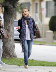 Sarah Michelle Gellar - out and about in Brentwood, 30 января 2015 (28xHQ) N5Ne7S4M