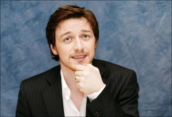 James McAvoy - "Starter for 10" press conference portraits by Armando Gallo (Beverly Hills, February 5, 2007) - 27xHQ PHXCMYtm