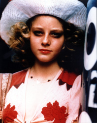 Robert De Niro, Jodie Foster - промо стиль и постеры к фильму "Taxi Driver (Таксист)", 1976 (36xHQ) QUyn6Dky