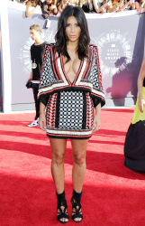 Kim Kardashian - 2014 MTV Video Music Awards in Los Angeles, August 24, 2014 - 90xHQ QrHCgjRe