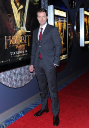 Richard Armitage - The Hobbit An Unexpected Journey - Canadian Premiere - Toronto, December 3, 2012 - 10xHQ Rm9arTPd