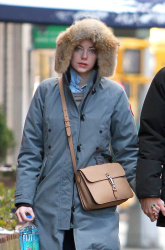 Emma Stone - Out and about in NYC, 7 января 2015 (14xHQ) SjBzJQxv
