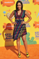 Tia Mowry - 28th Annual Kids' Choice Awards, Inglewood, 28 марта 2015 (21xHQ) TuRdF2hi