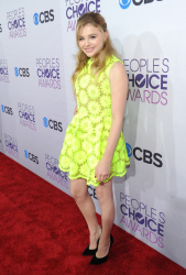 Chloe Moretz - 39th Annual People's Choice Awards (Los Angeles, January 9, 2013) - 334xHQ VNnnvH2r