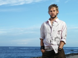 Dominic Monaghan - Unknown photoshoot - 3xHQ WcIAx7Dp