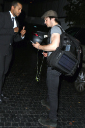 Ian Somerhalder - Arrives at Chateau Marmont in Hollywood (April 30, 2014) - 7xHQ XOOkjcVw