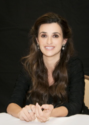 Penelope Cruz - Penelope Cruz - "Pirates of the Caribbean: On Stranger Tides" press conference portraits by Armando Gallo (Los Angeles, May 4, 2011) - 16xHQ Y6u0JSTy