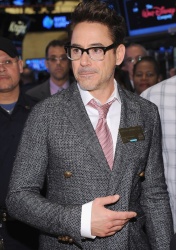 Robert Downey Jr. - Rings The NYSE Opening Bell In Celebration Of "Iron Man 3" 2013 - 24xHQ EGTSOYiQ