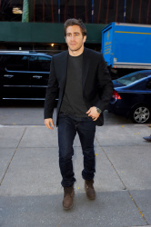 Jake Gyllenhaal - Out & About In New York City 2014.11.03 - 7xHQ F7XnSWEQ
