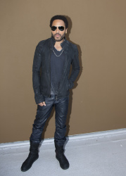 Lenny Kravitz - "The Hunger Games" press conference portraits by Armando Gallo (Los Angeles, March 1, 2012) - 18xHQ FlOt1MUF