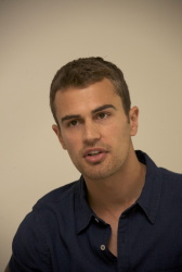 Theo James - Theo James - Divergent press conference portraits by Herve Tropea (Los Angeles, Beverly Hills, March 8, 2014) - 7xHQ GeM81bGj