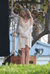 Amanda Seyfried - On the set of a photoshoot in Miami - February 14, 2015 (111xHQ) IdBpxZ4v