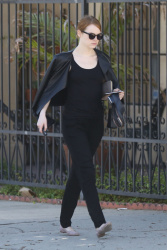 Emma Stone - Out and about in Los Angeles - June 2, 2015 - 20xHQ IxBRDjcc