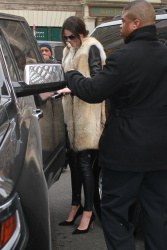 Kendall Jenner - Leaving the Trump Hotel in New York City (2015.02.12.) (8xHQ) K8ya1C2o