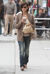 Jessica Alba - shopping in Beverly Hills (2010.02.19) - 18xHQ KGYRvHUk