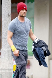 Josh Duhamel - looked determined on Monday morning as he head into a CircuitWorks class in Santa Monica - March 2, 2015 - 17xHQ L2rQmAmV