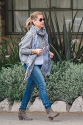 Sarah Michelle Gellar - Out and about in LA, 19 февраля 2015 (11xHQ) LIH7vhCc