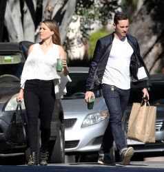 Sophia Bush - Sophia Bush - Out and about in Los Angeles, January 23, 2015 - 16xHQ M2asXBYp