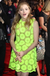 Chloe Moretz - 39th Annual People's Choice Awards (Los Angeles, January 9, 2013) - 334xHQ OCGT475t