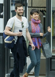 Jamie Dornan - Leaving the gym with his wife Amelia Warner - April 8, 2015 - 15xHQ PPjRfwrY