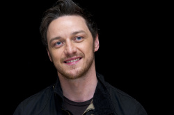 James McAvoy - James McAvoy - X-Men: Days of Future Past press conference portraits by Magnus Sundholm (New York, May 9, 2014) - 17xHQ PTCWWtoe