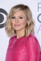 Kristen Bell - Kristen Bell - The 41st Annual People's Choice Awards in LA - January 7, 2015 - 262xHQ Q0kM12bj