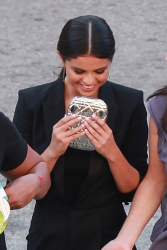 Selena Gomez - At the FOX's 2014 Teen Choice Awards, August 10, 2014 - 393xHQ QPxszAZT
